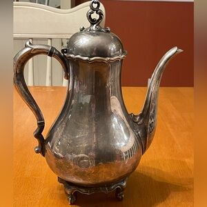 Vintage silver plated tea pot by Reed and Barton “Provincial” Line